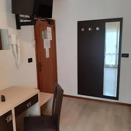 Hotel Karim 3*